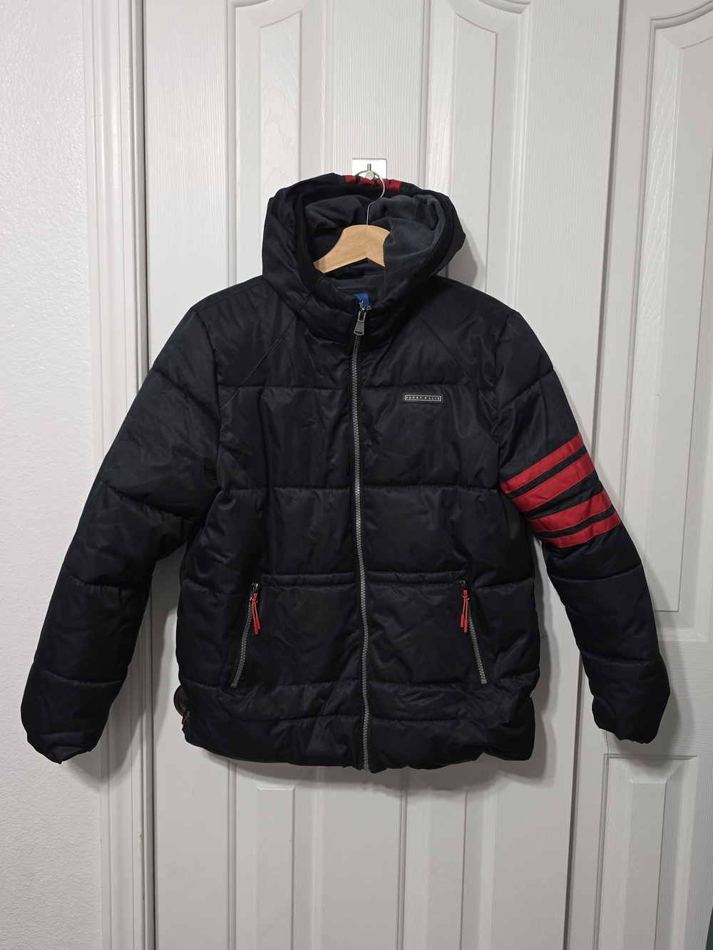 Boys 14/16 Heavy Black Hooded Puffer Jacket with Red Stripe Accents
